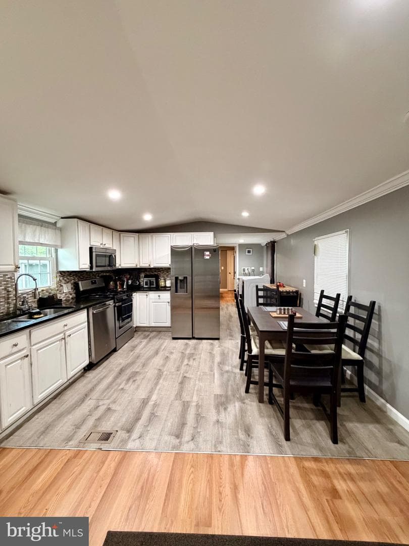 7776 Finch Court photo 11
