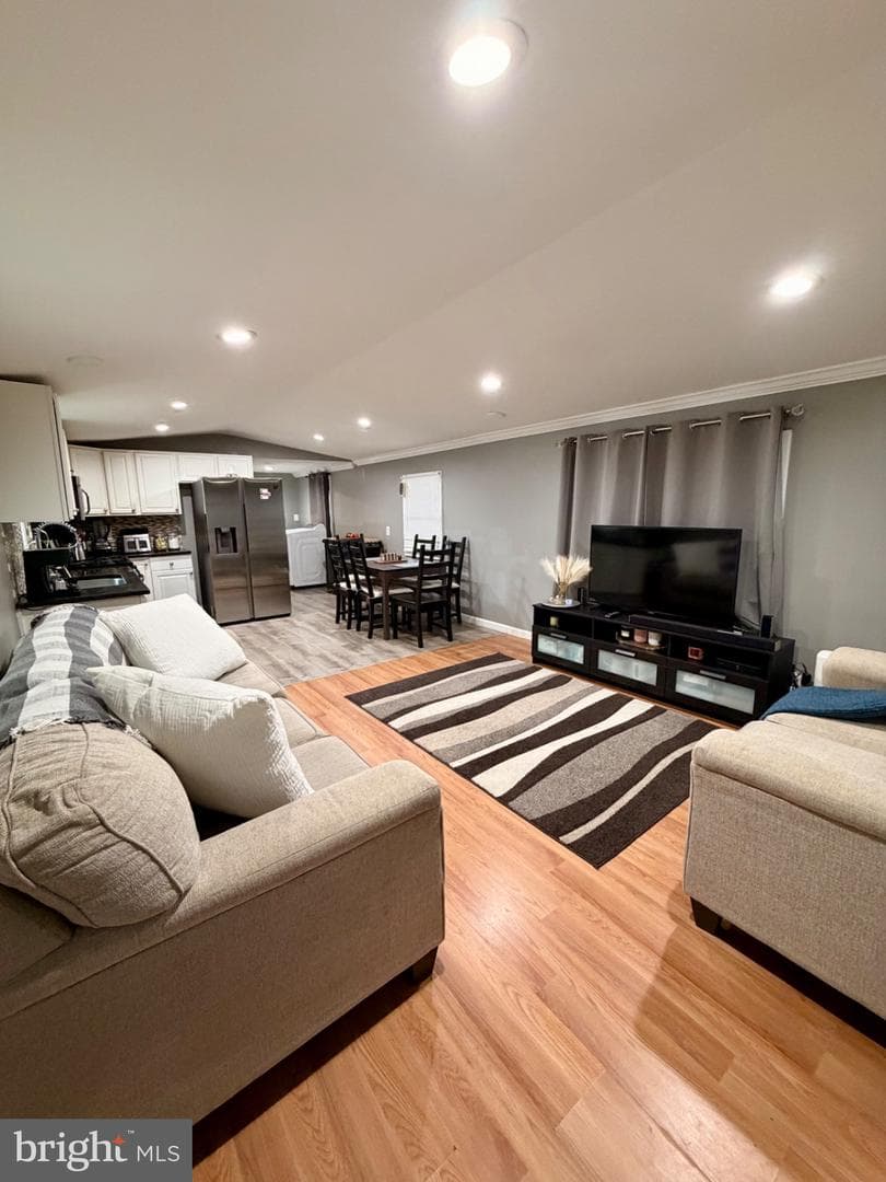 7776 Finch Court photo 8