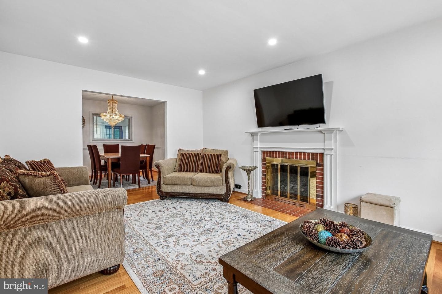 3210 Patrick Henry Drive photo 10