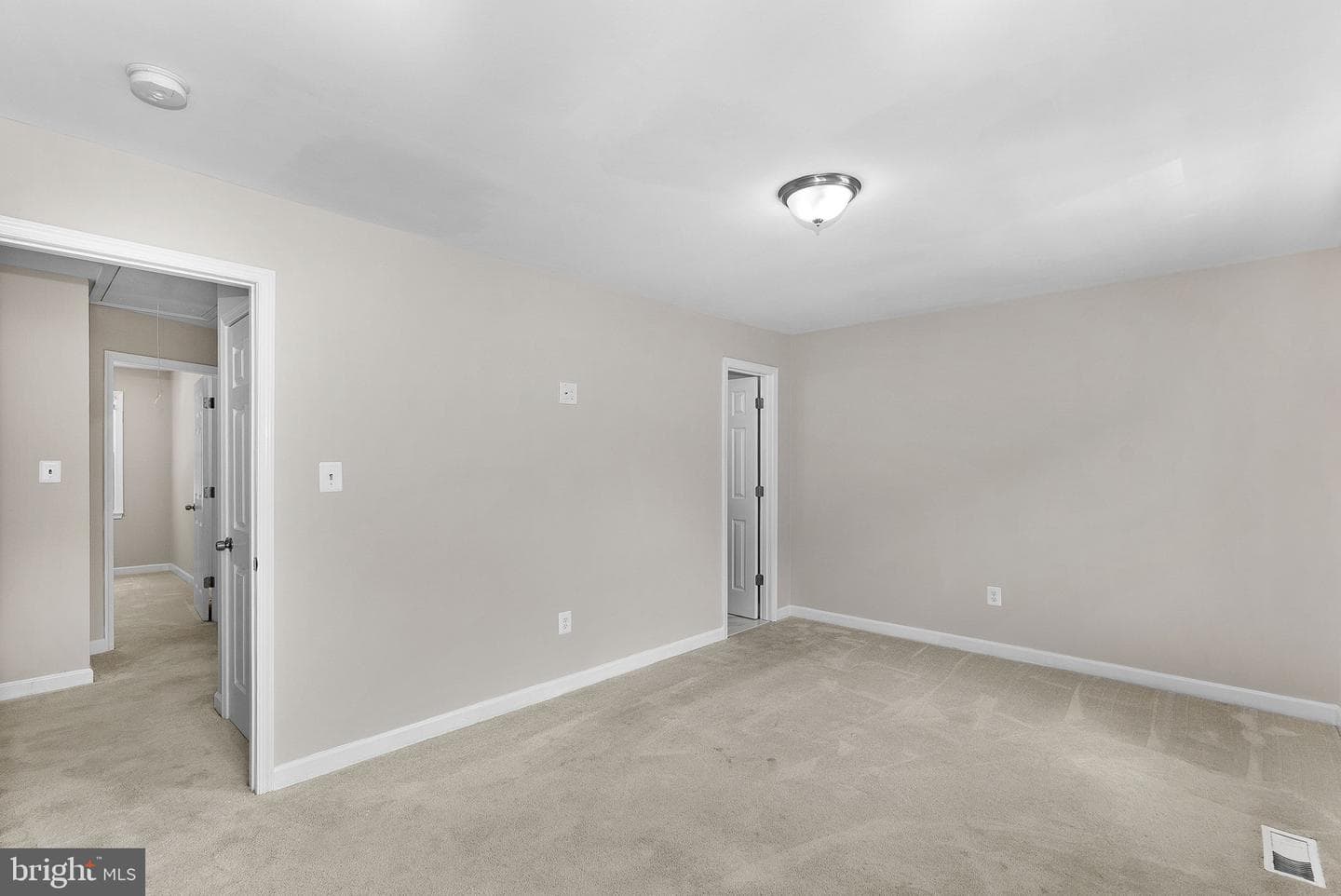 6612 Burlington Place photo 26