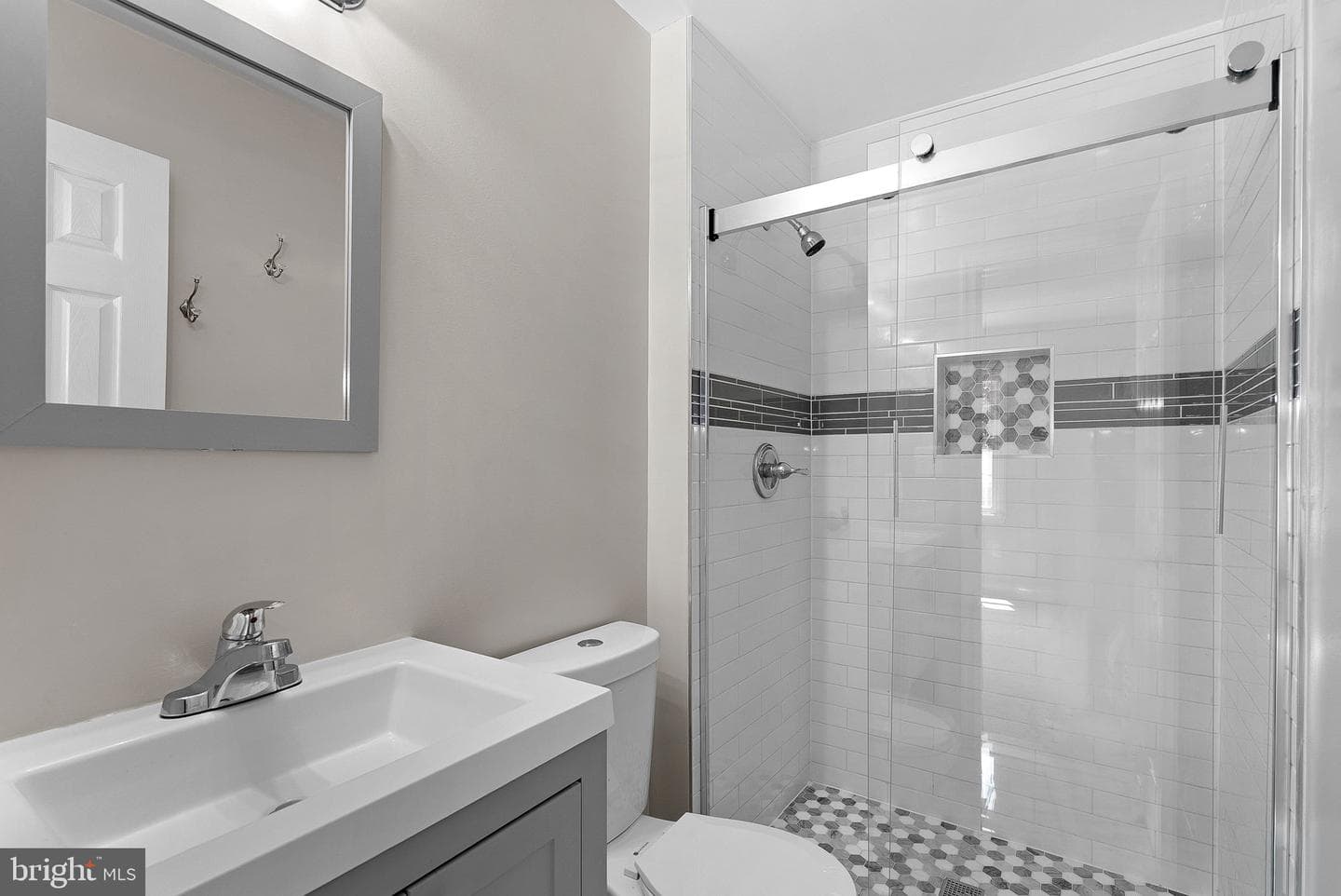 6612 Burlington Place photo 29