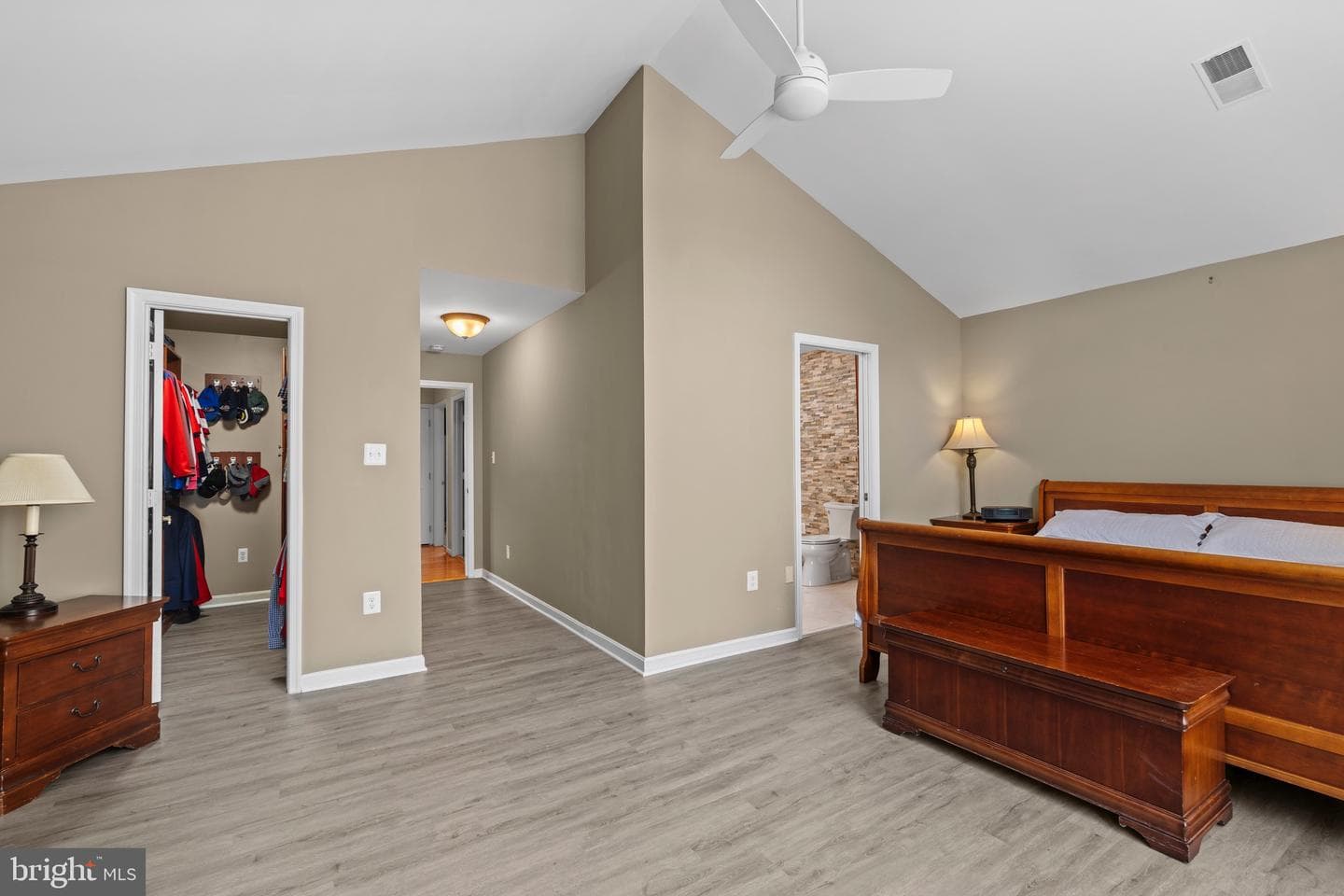 6021 Woodlake Lane photo 17