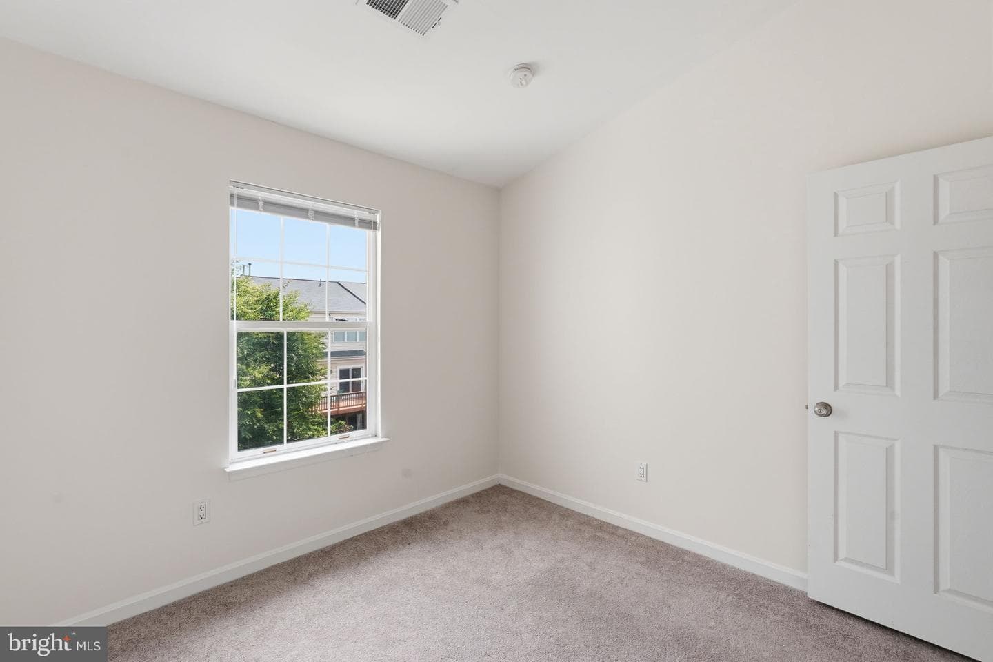 7483 Digby Green photo 19