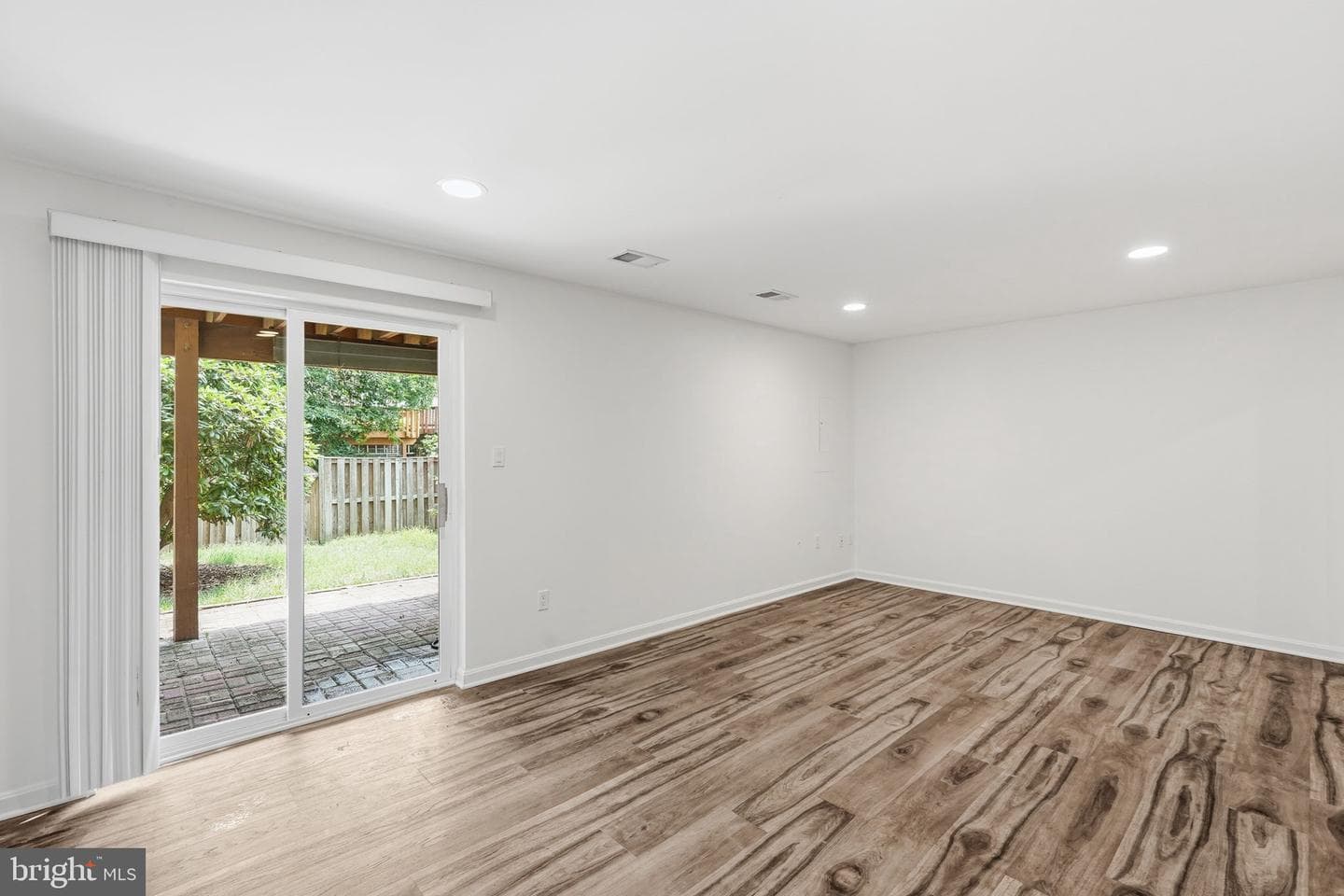 7483 Digby Green photo 25