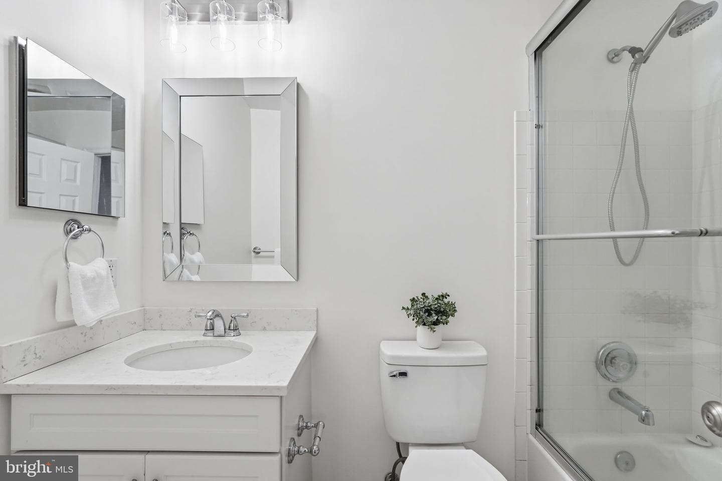 7483 Digby Green photo 28
