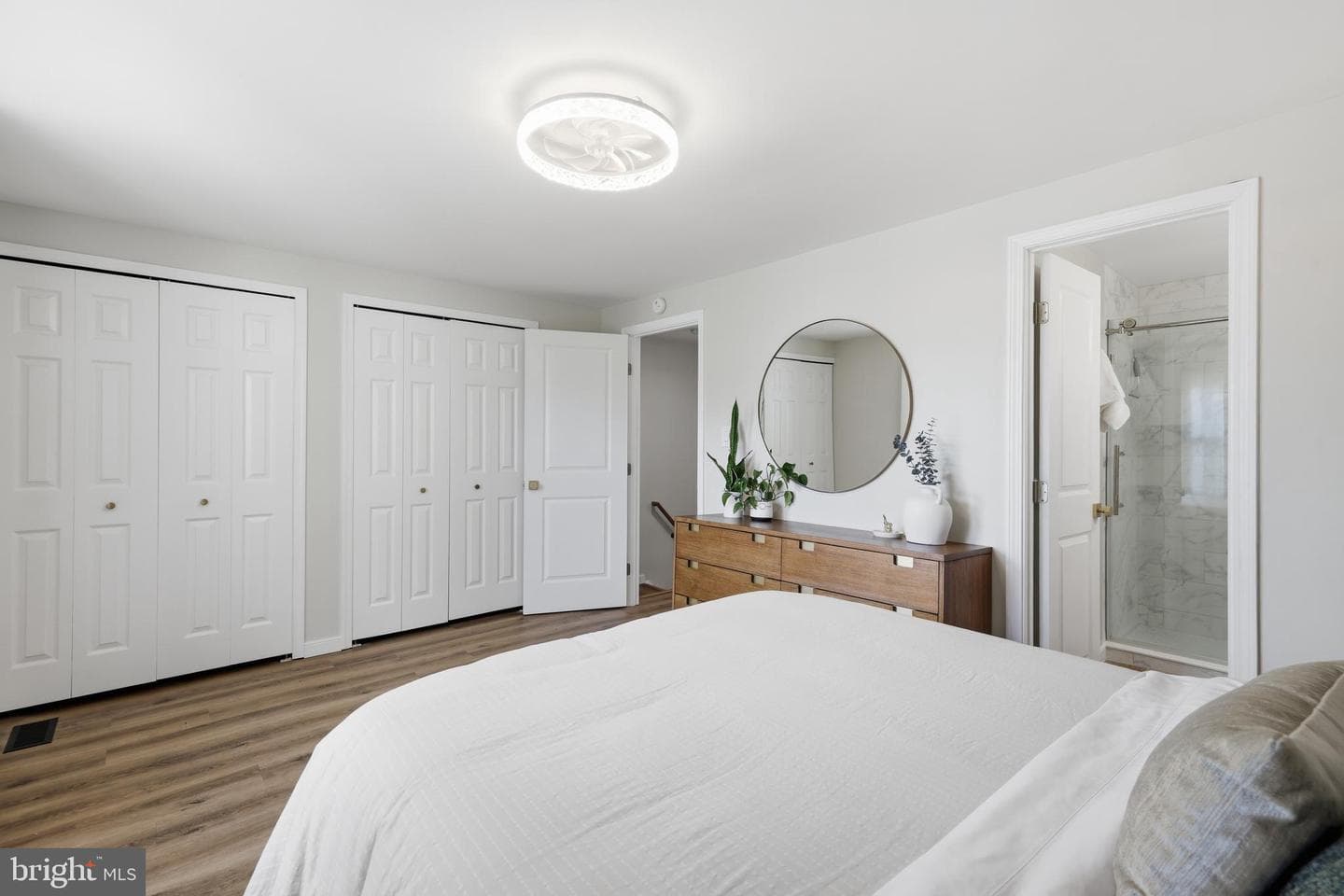 5919 Grisby House Court photo 19