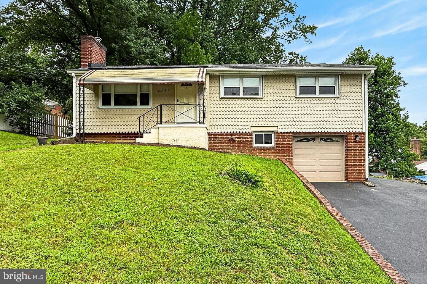 6927 Fern Lane, Annandale