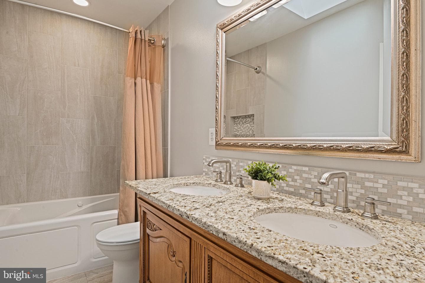 8213 Cottage Street photo 31