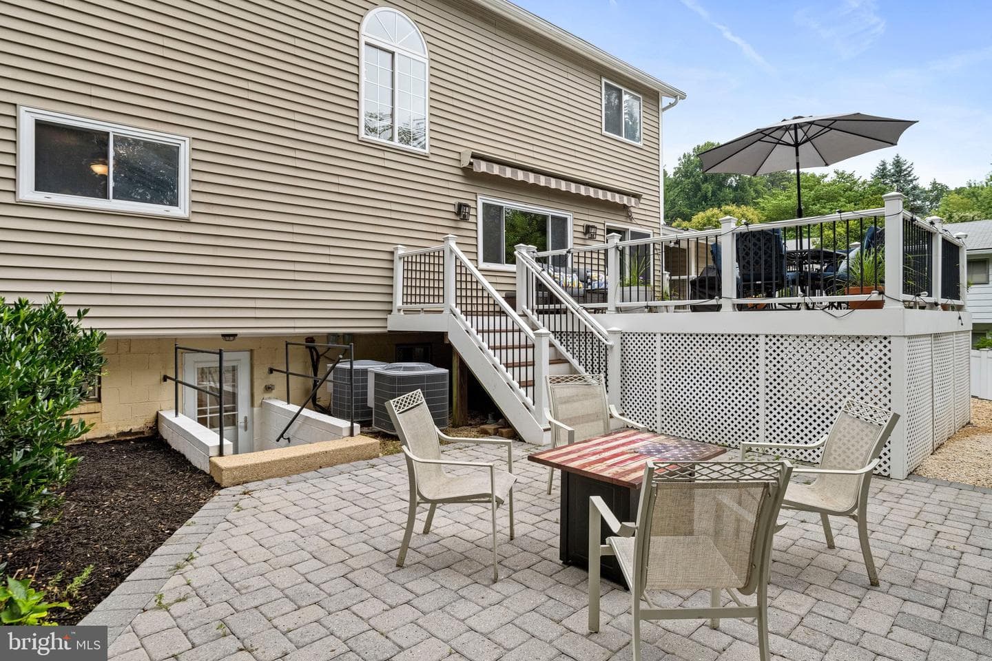 8213 Cottage Street photo 44