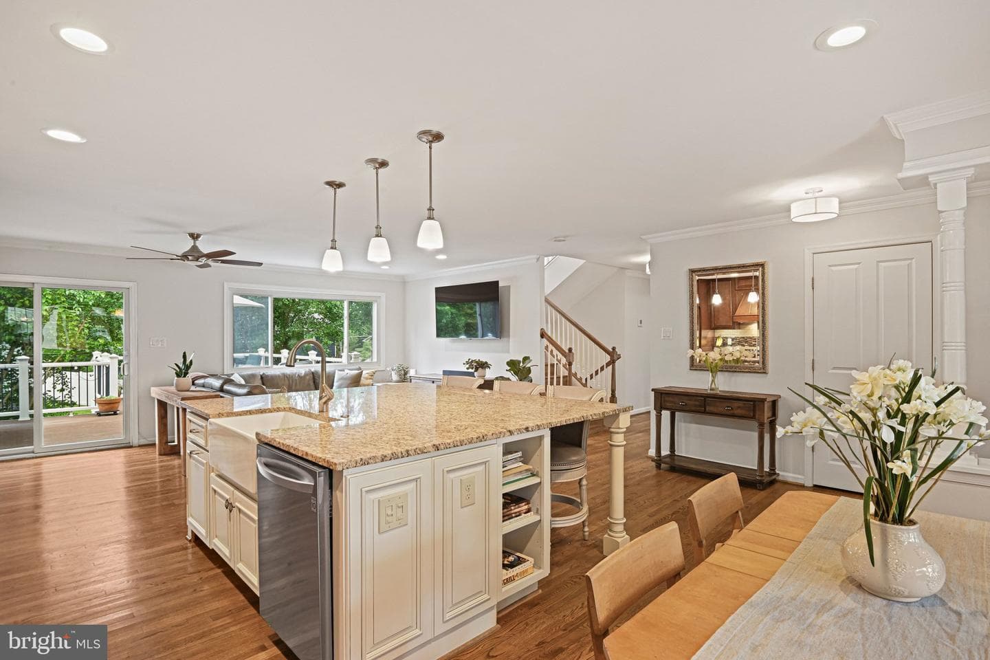 8213 Cottage Street photo 6