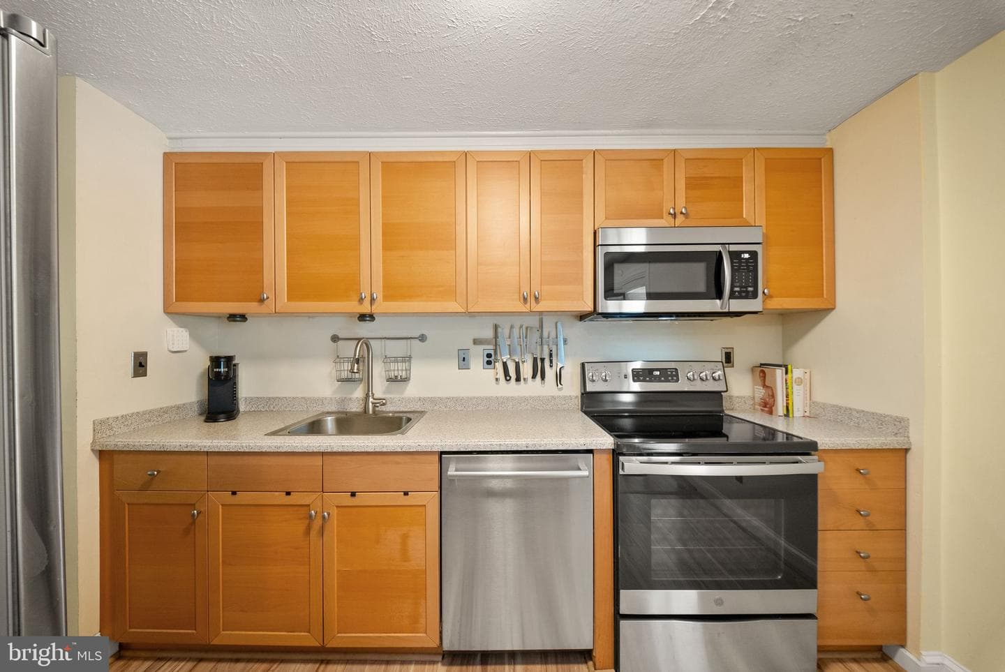 7907 Cliff Rock Court photo 17