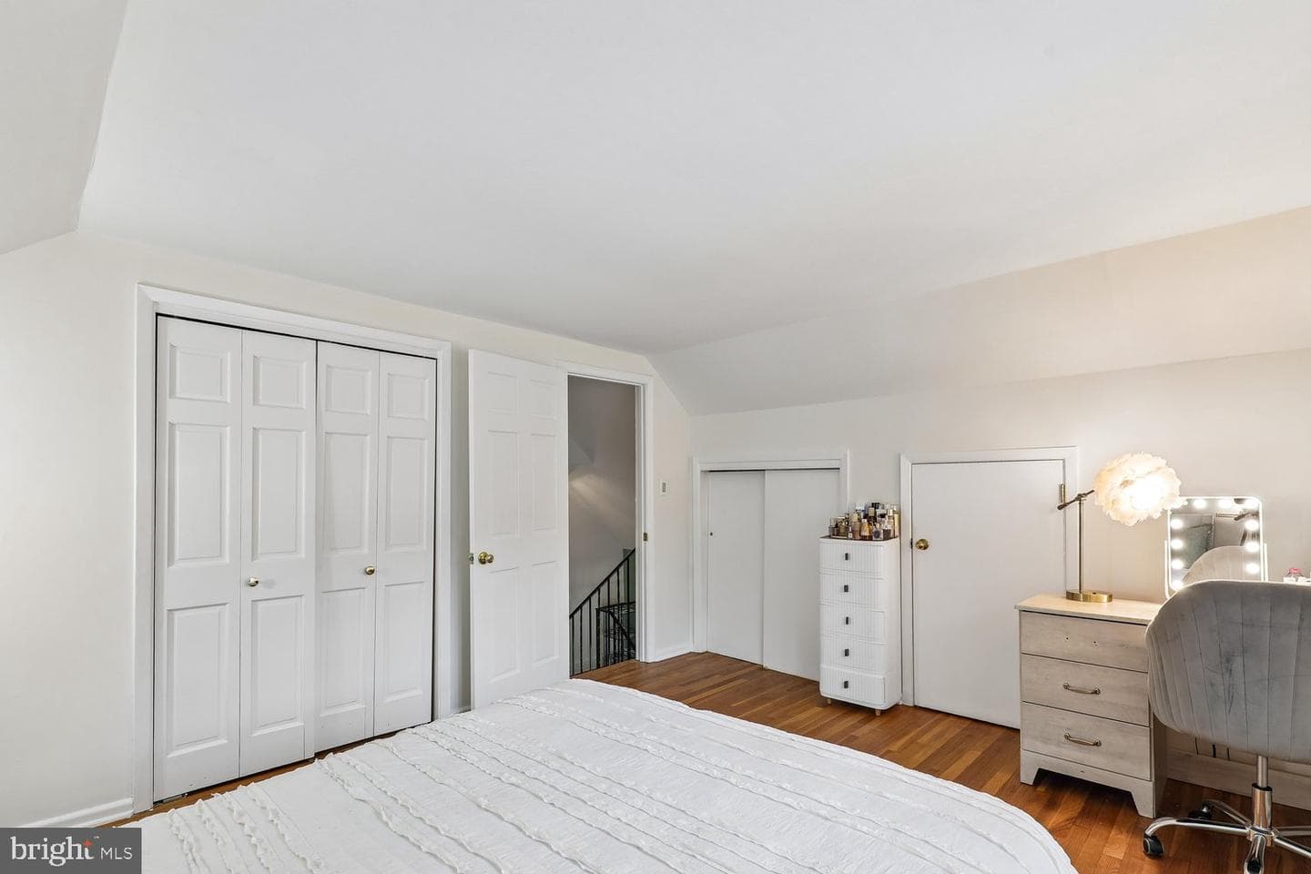 9005 Greylock Street photo 34