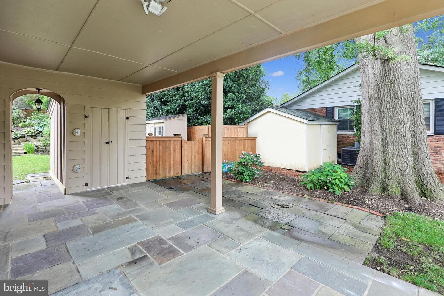 9005 Greylock Street photo 65