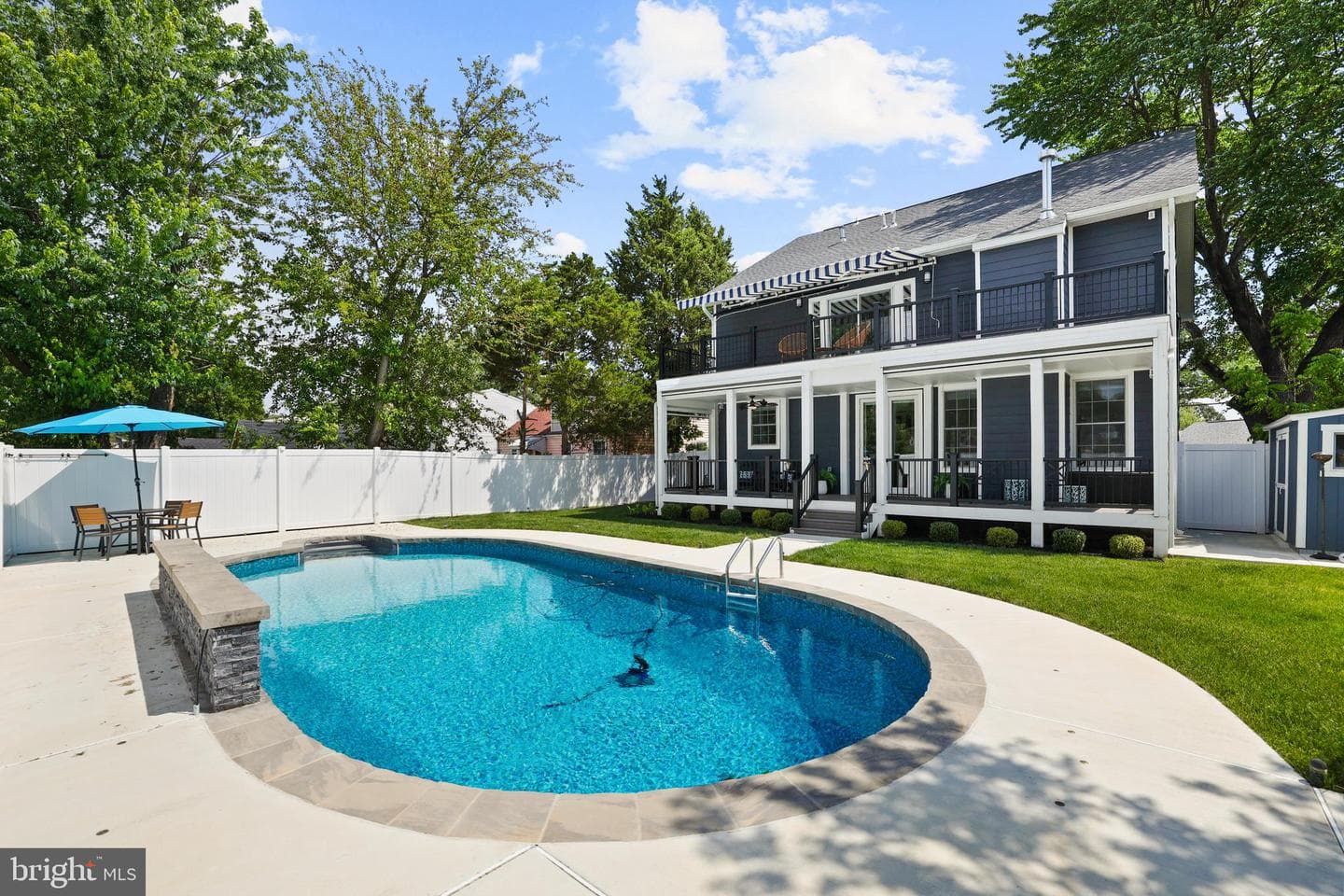 6925 Barrett Road photo 49