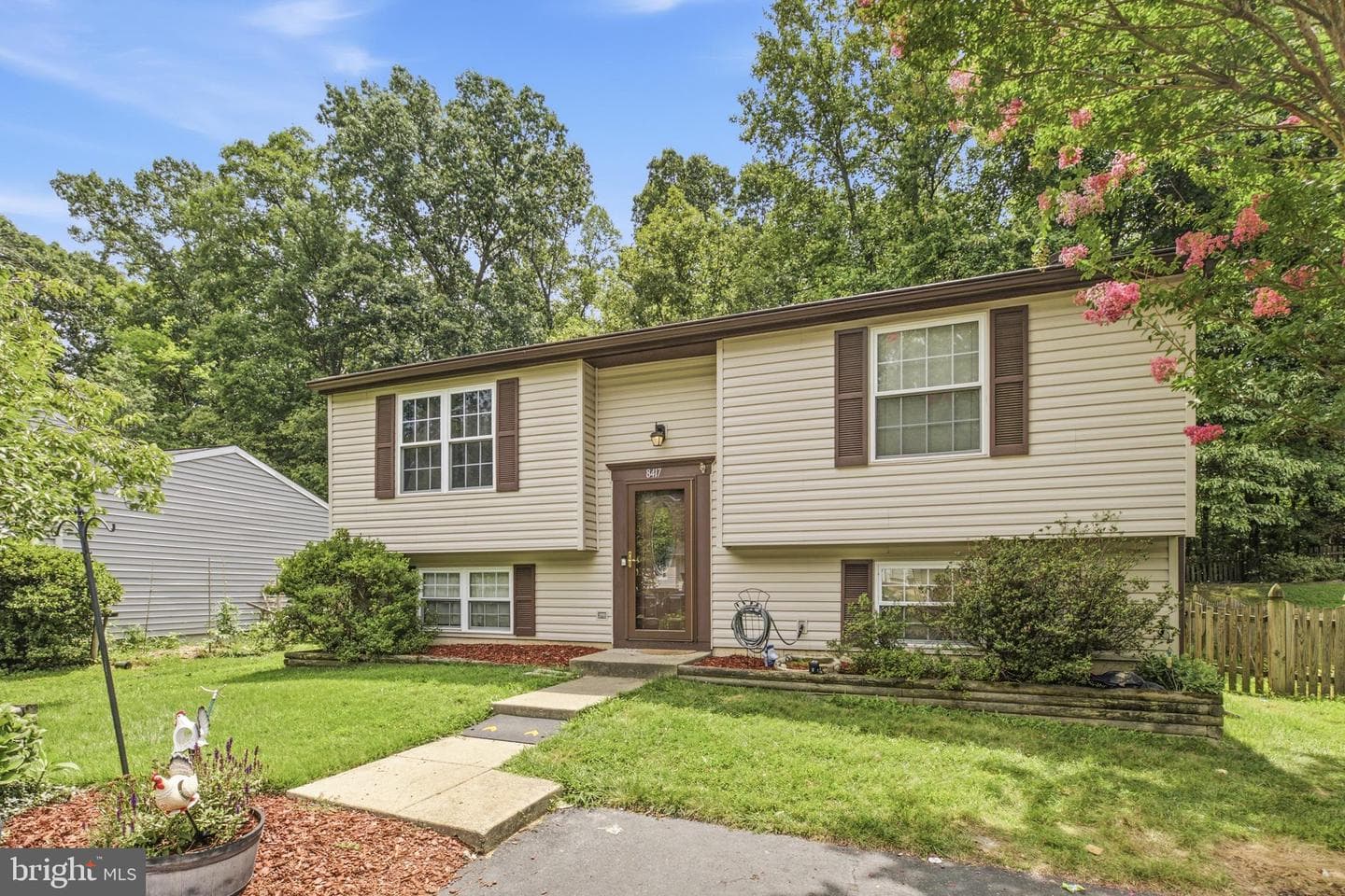 8417 Great Lake Lane photo 2