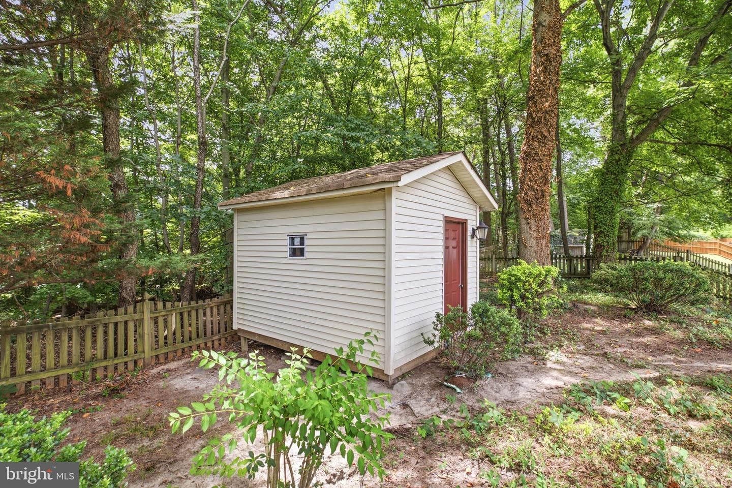 8417 Great Lake Lane photo 9