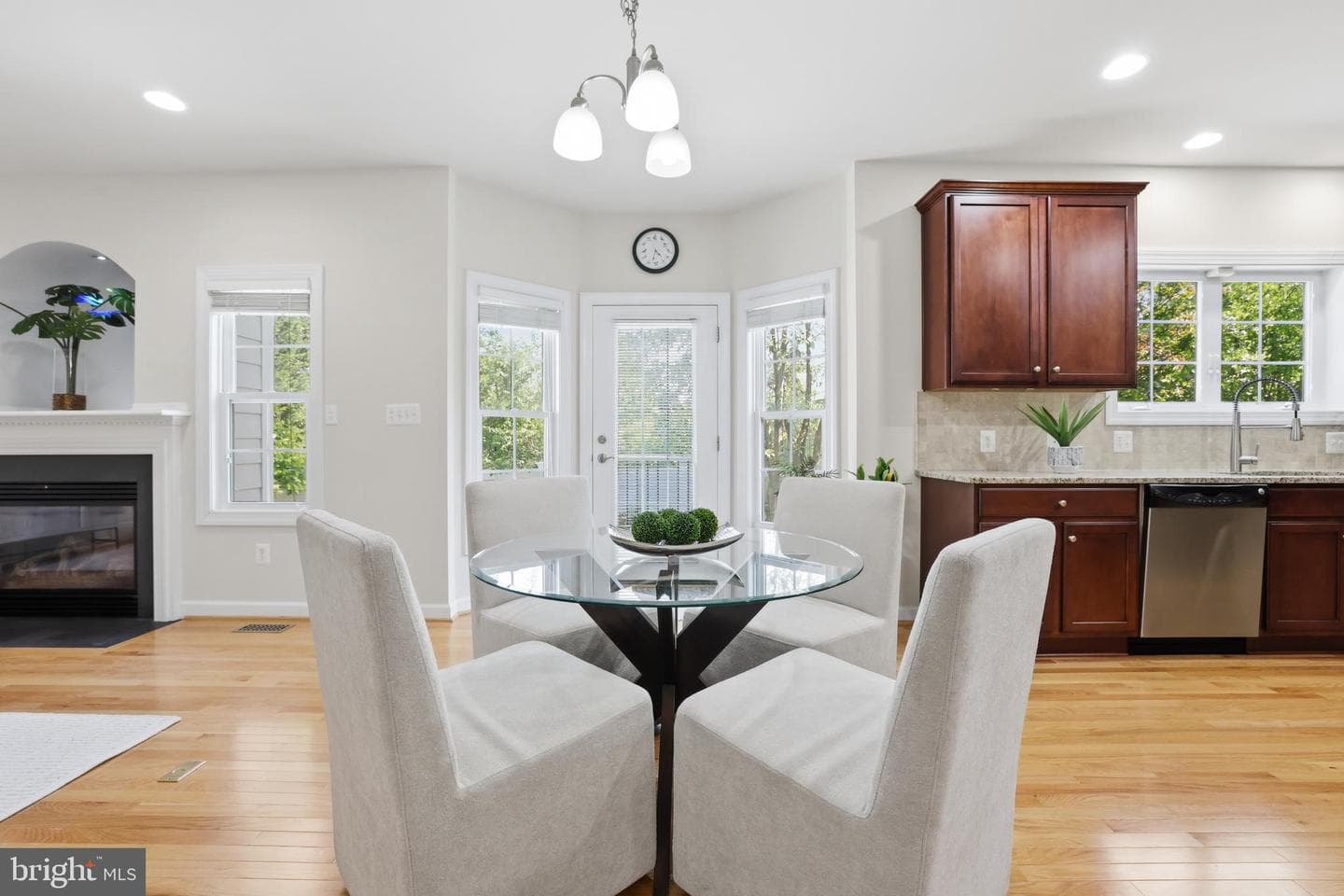 3009 Marshall Street photo 15