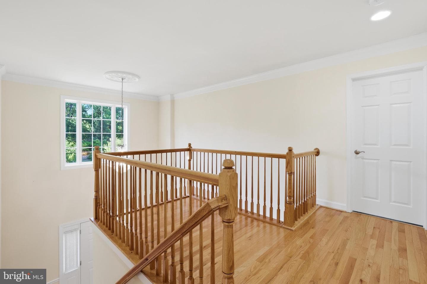 3009 Marshall Street photo 25