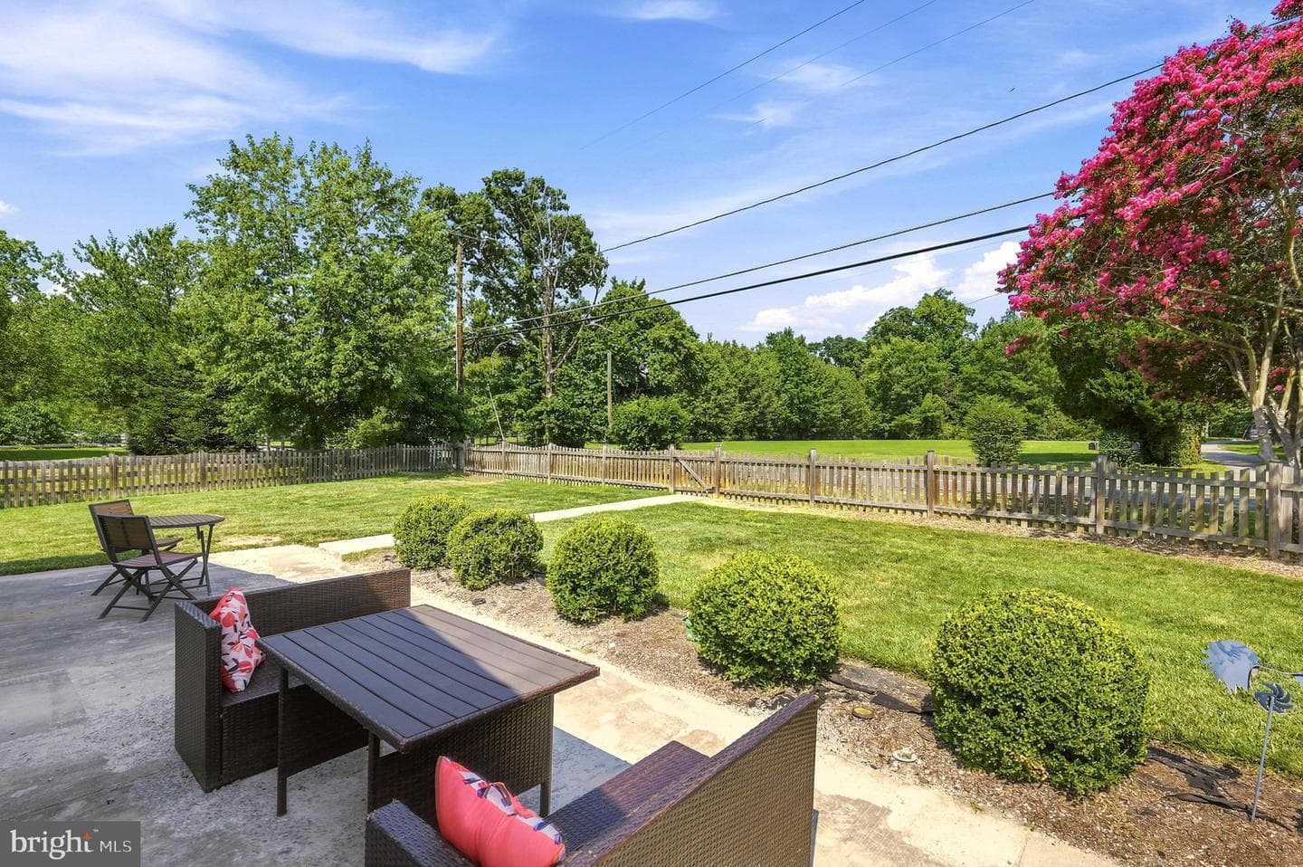 10512 Belmont Boulevard photo 10