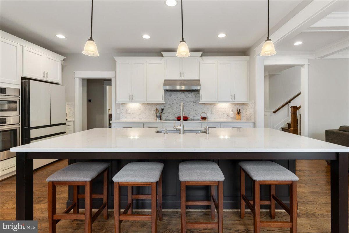 6619 Byrnes Drive, Mclean