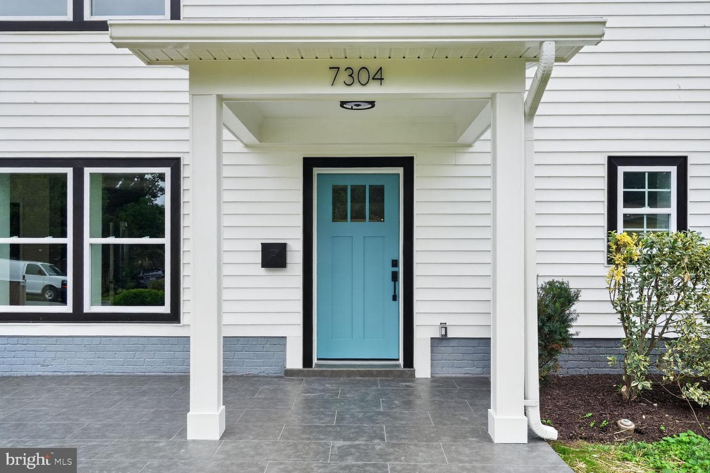 7304 Dickenson Street photo 3