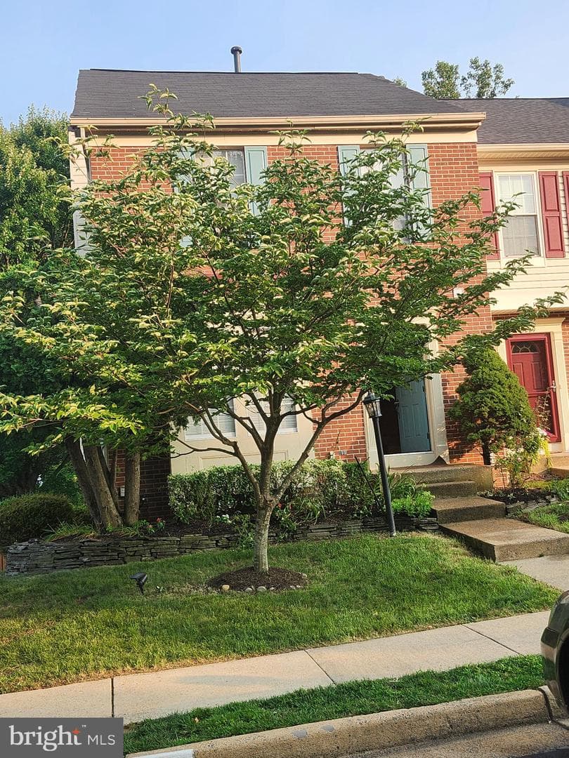 5227 Dunstable Lane photo 2