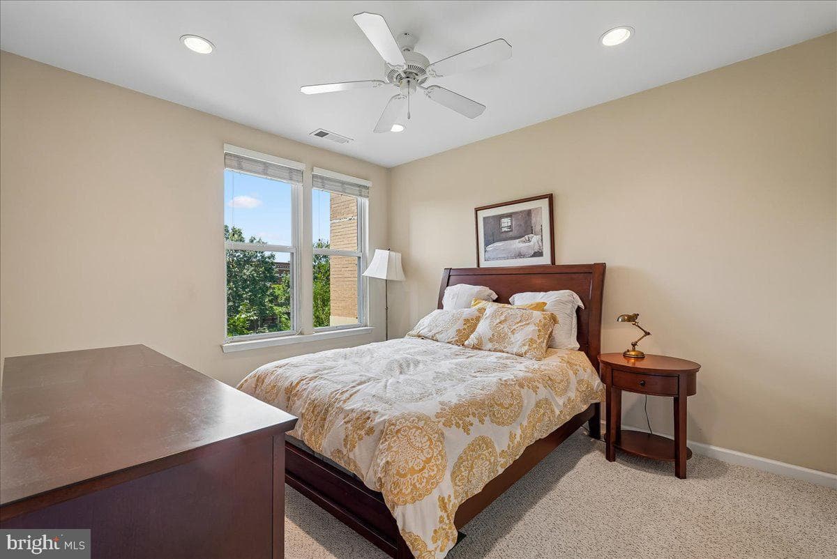 12000 Market Street #286 photo 5