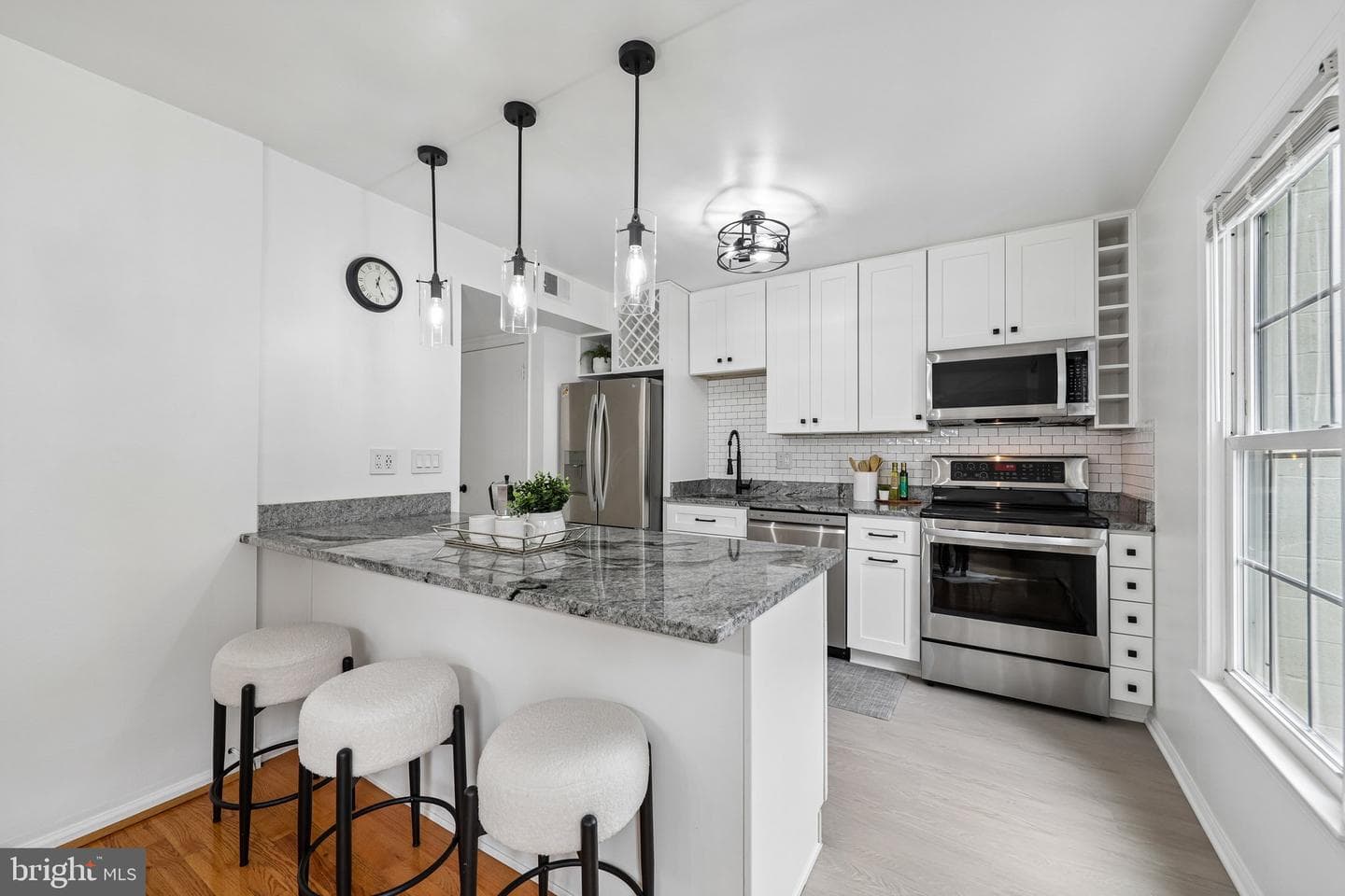 8561 Dellway Lane, Vienna