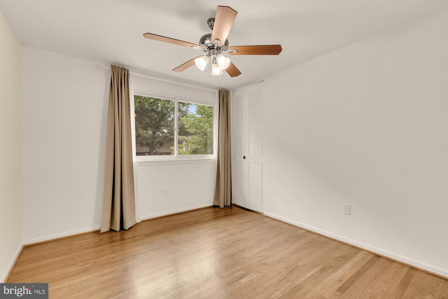 10103 Dundalk Street photo 29