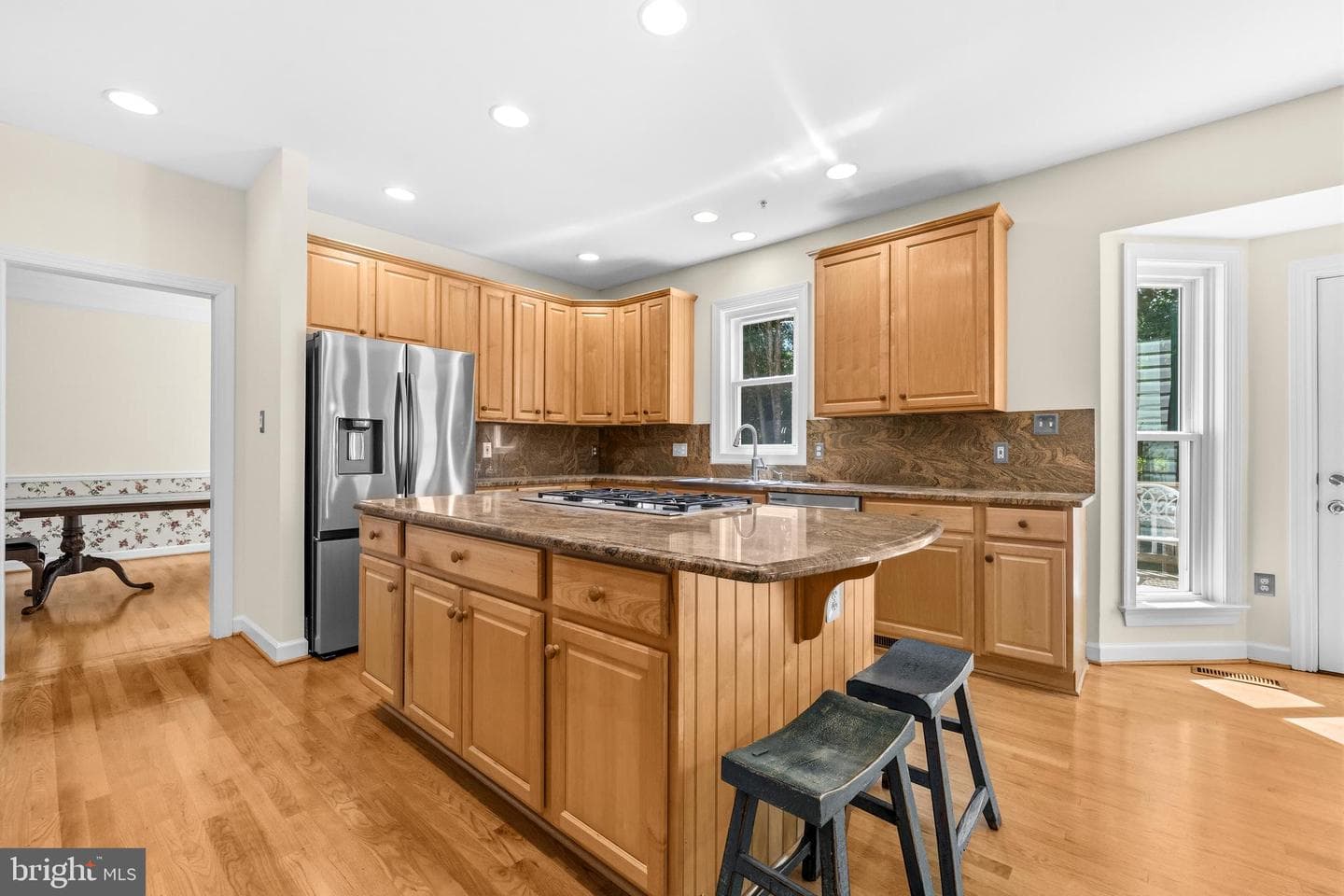 6914 Winter Lane photo 11