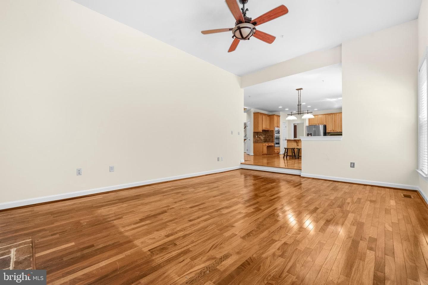 6914 Winter Lane photo 18