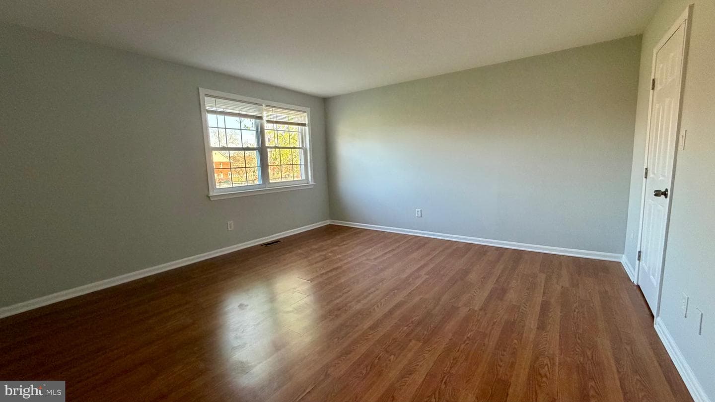 9798 Hagel Circle photo 12