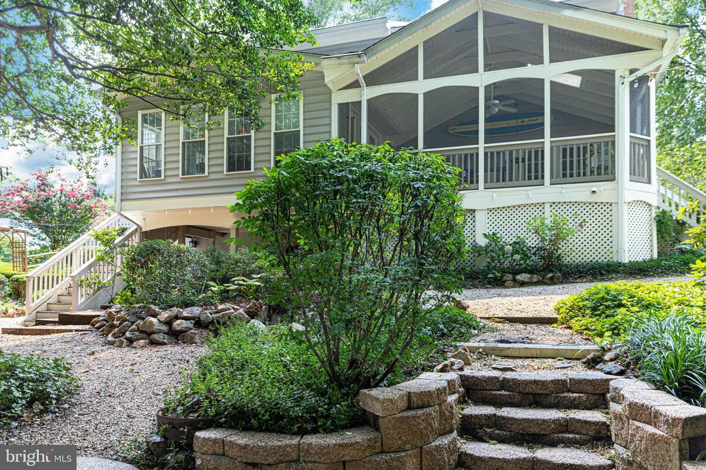9525 Oak Stream Court photo 13