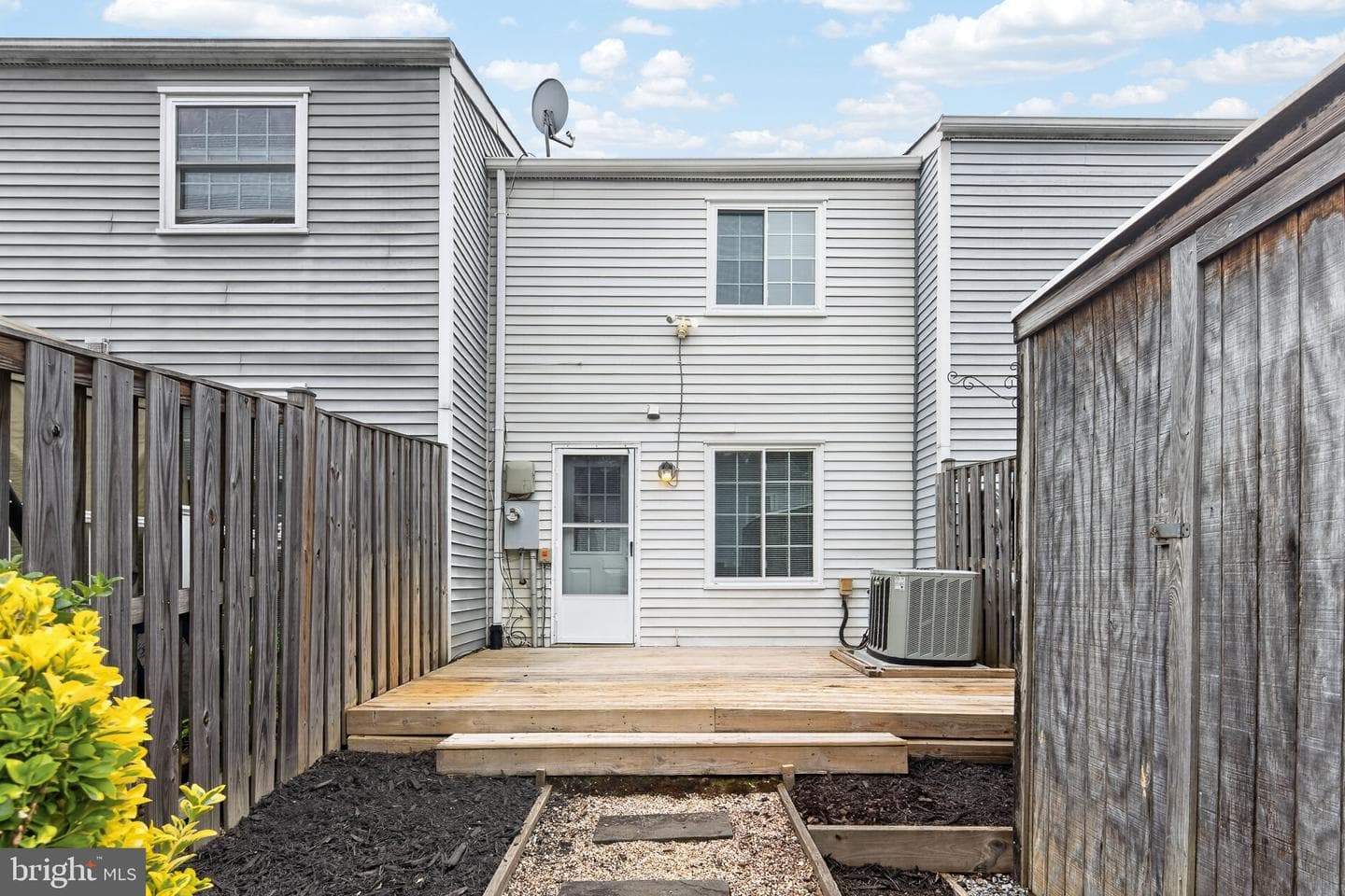 8741 Susquehanna Street photo 23