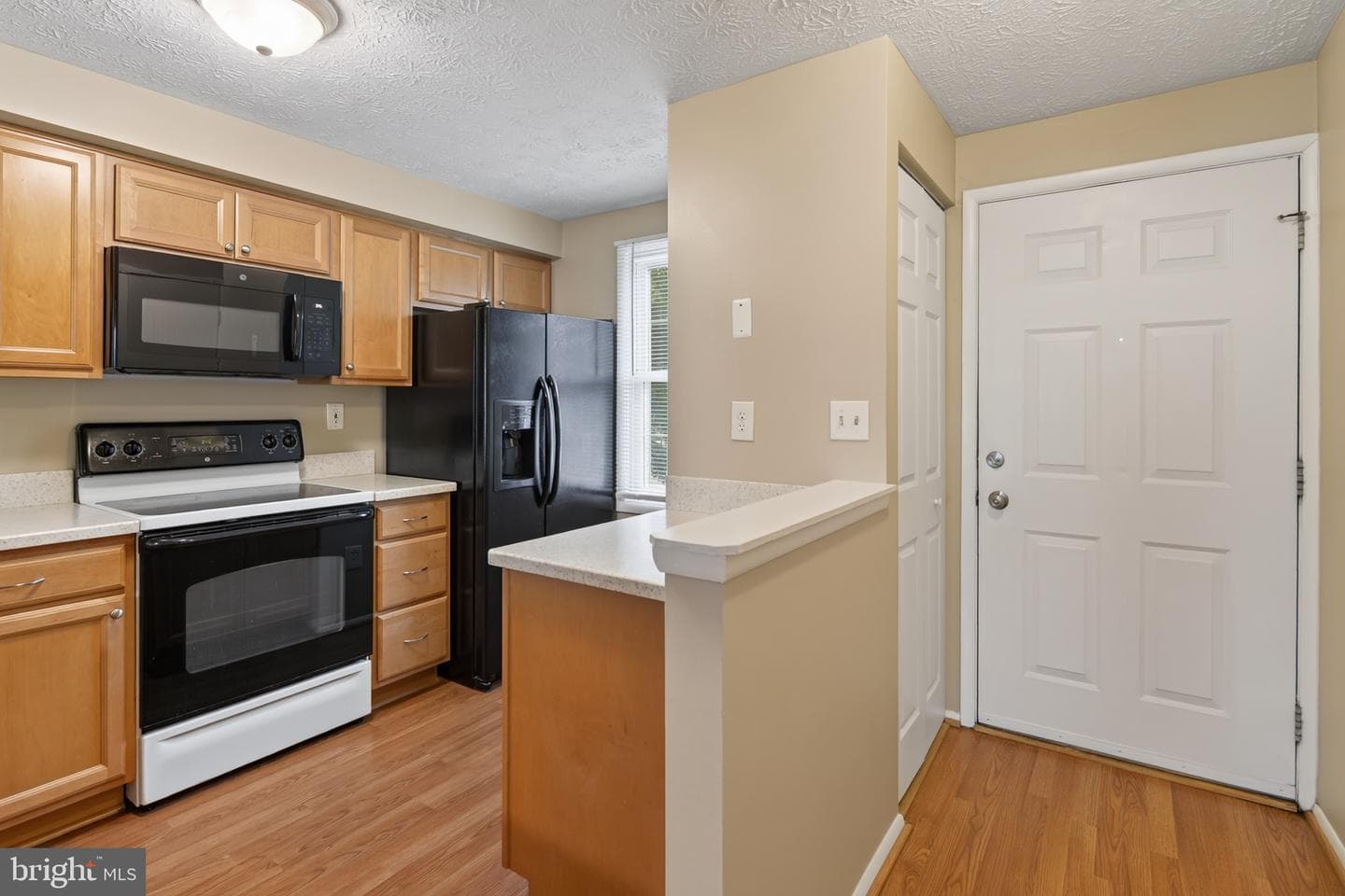 8741 Susquehanna Street photo 4
