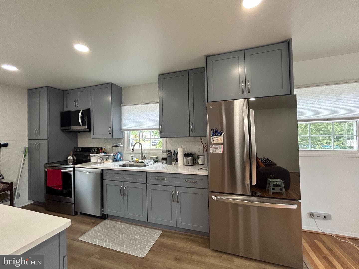 6013 Larkspur Drive photo 4
