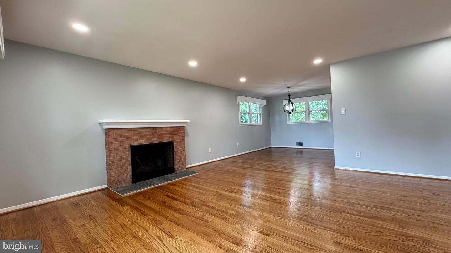 7914 Ellet Road photo 3