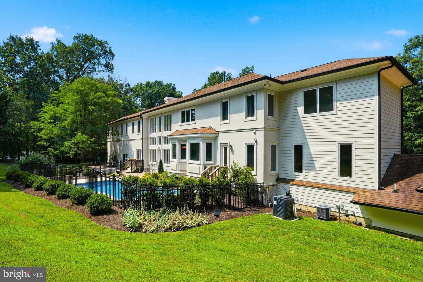 1127 Walker Road photo 73
