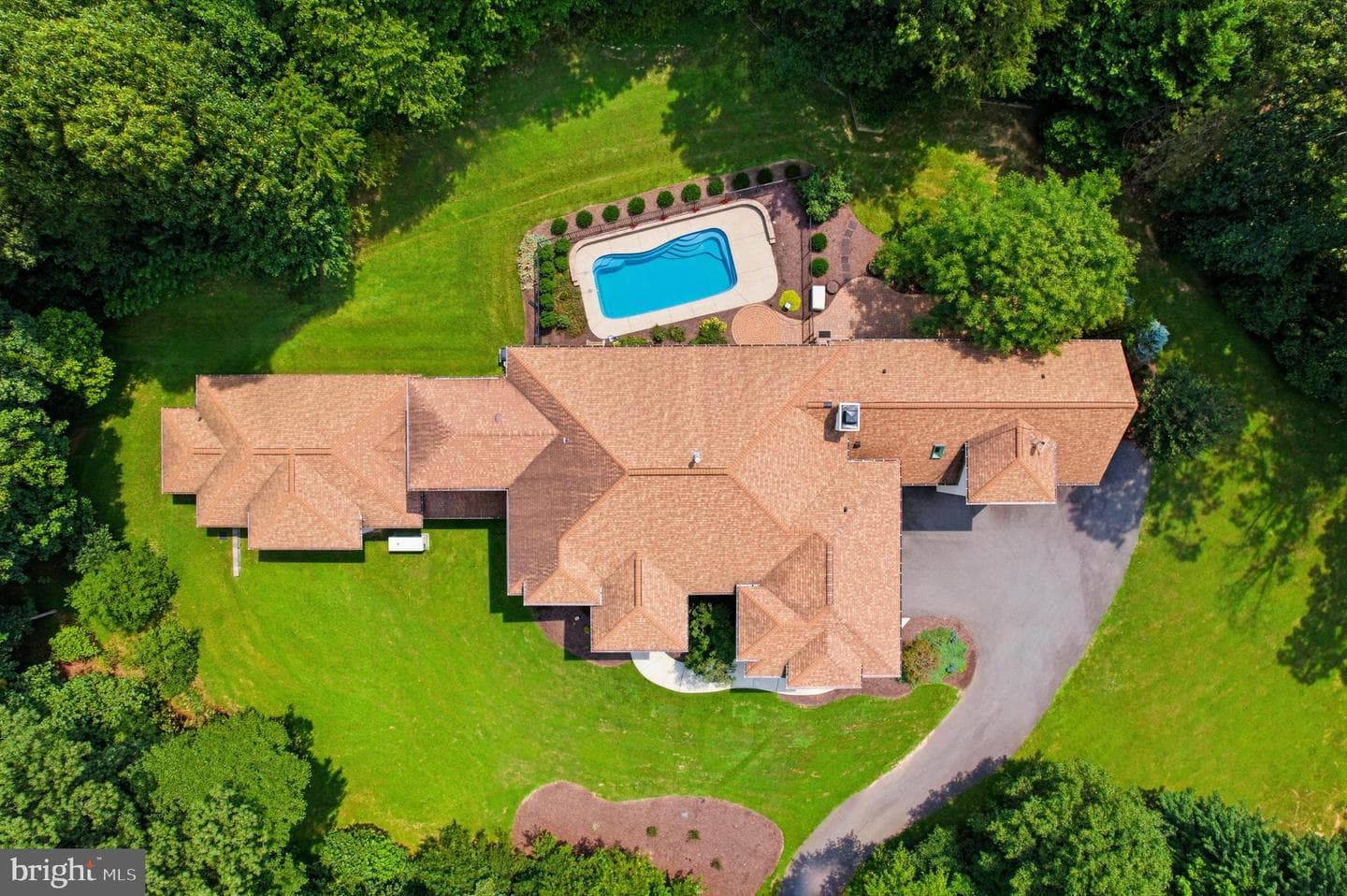 1127 Walker Road photo 80