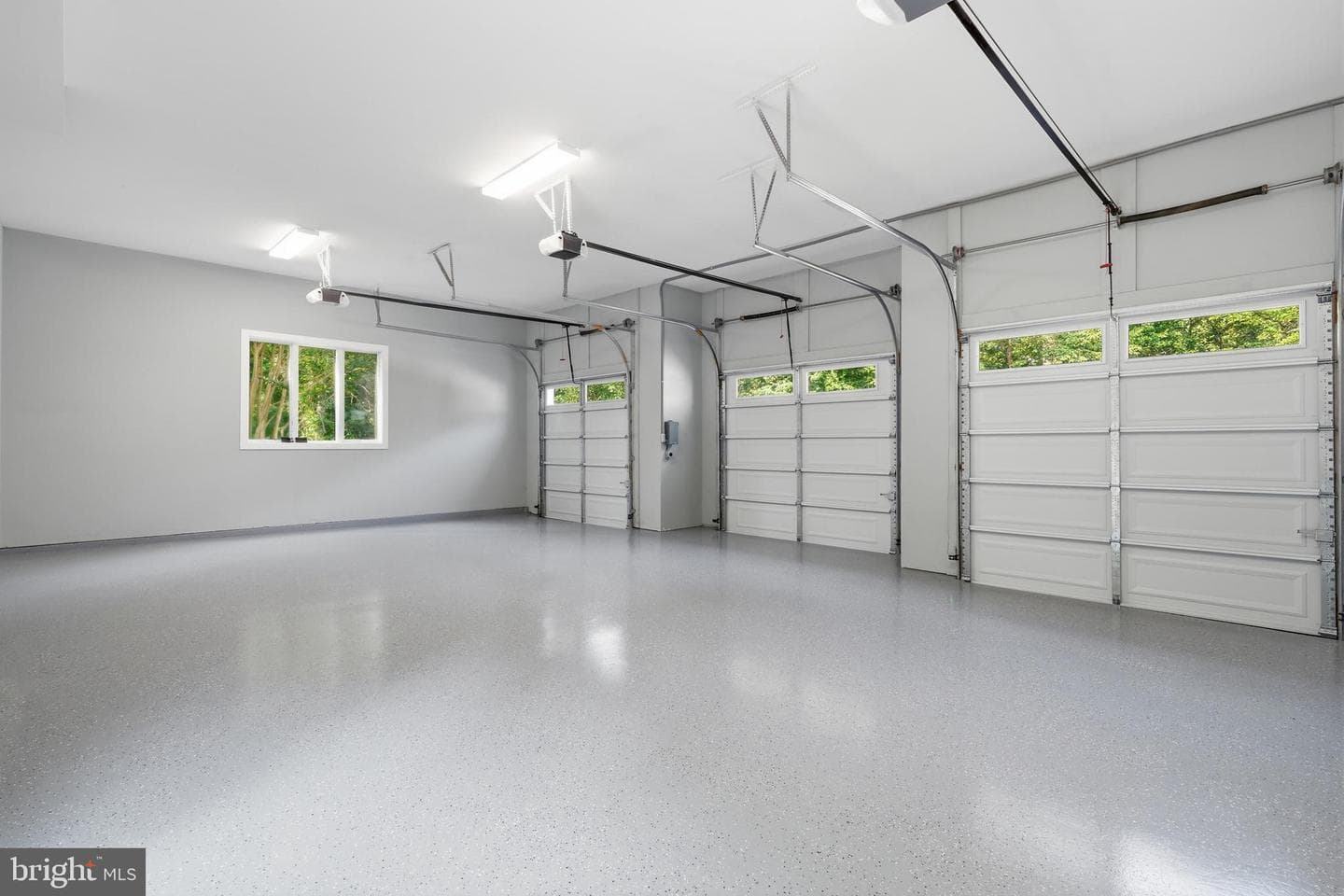 1127 Walker Road photo 85