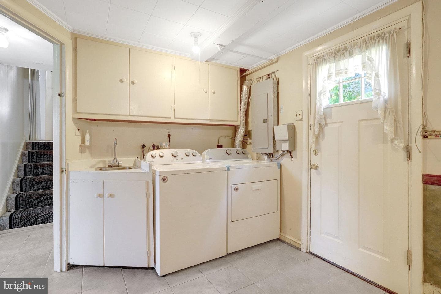 4904 Lawrence Street photo 16