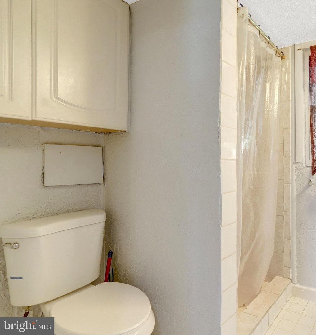4904 Lawrence Street photo 18