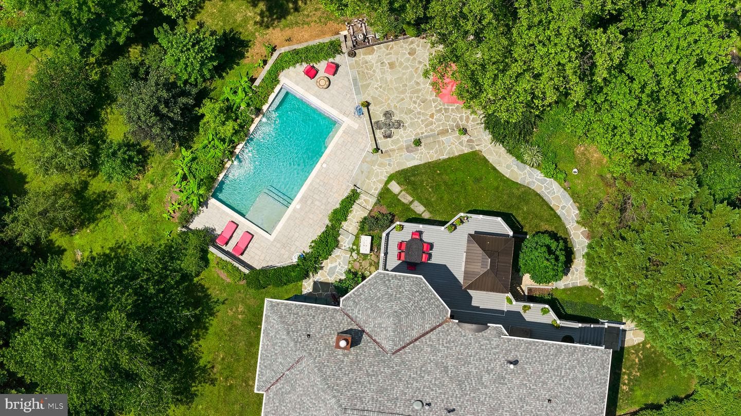 1108 Hobnail Court photo 8