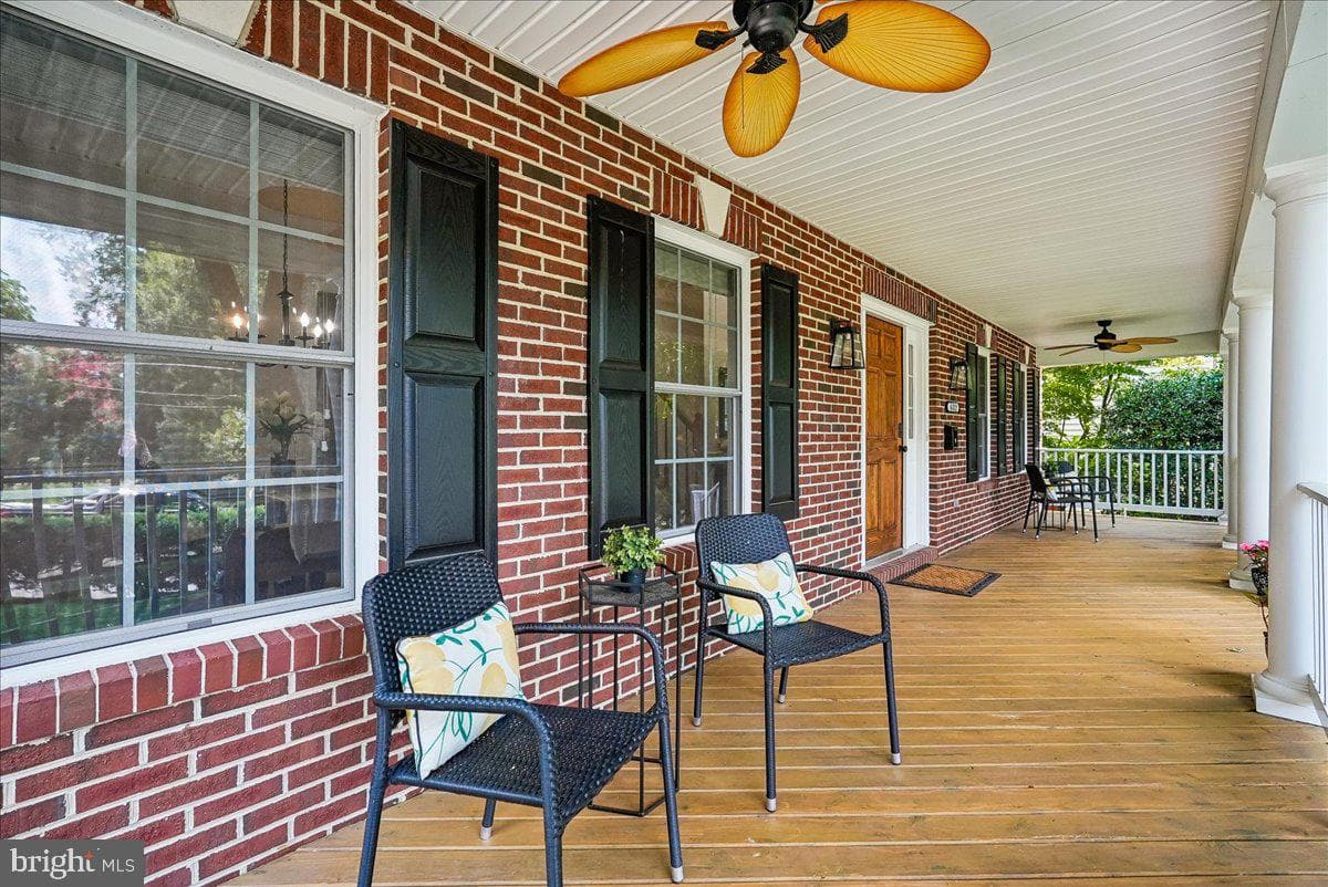 6322 Halsey Road photo 3