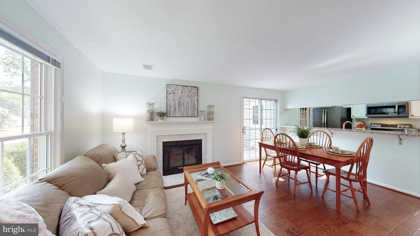 12806 Fantasia Drive photo 2