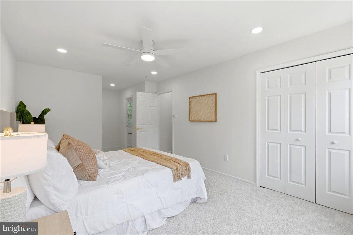 9615 Podium Drive photo 20