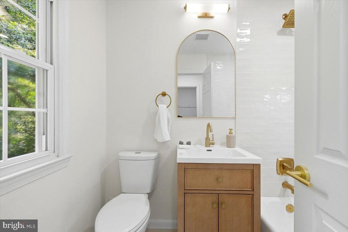 9615 Podium Drive photo 23