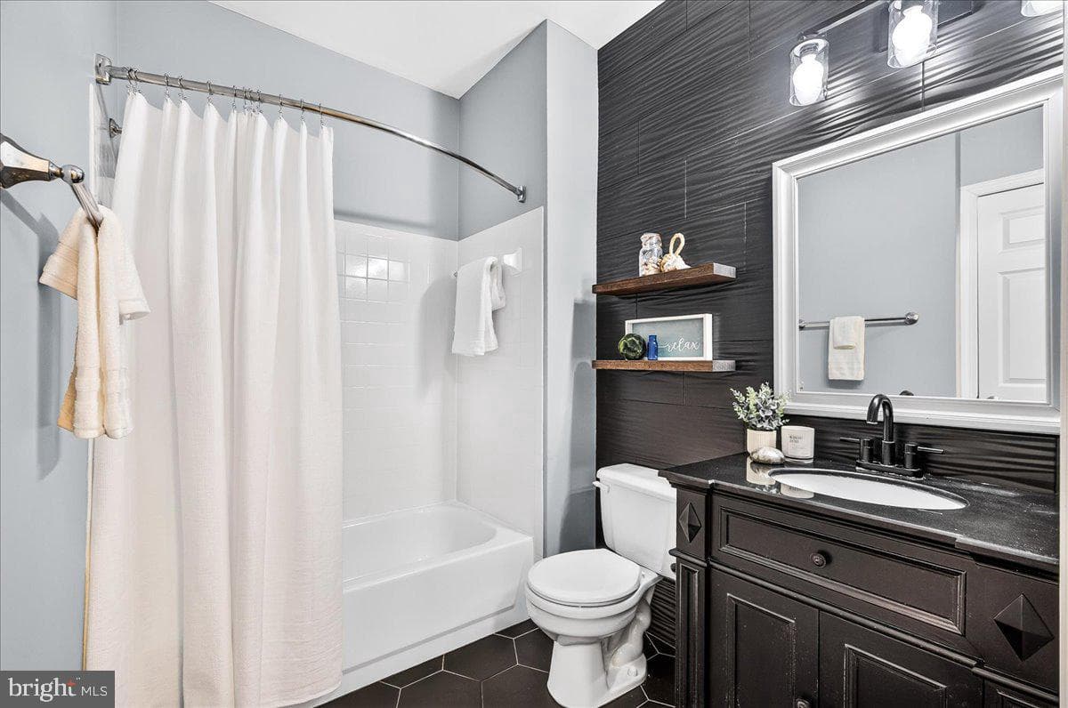 1625 International Drive #218 photo 16