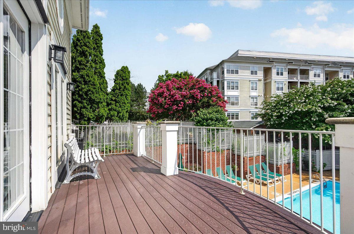 1625 International Drive #218 photo 39