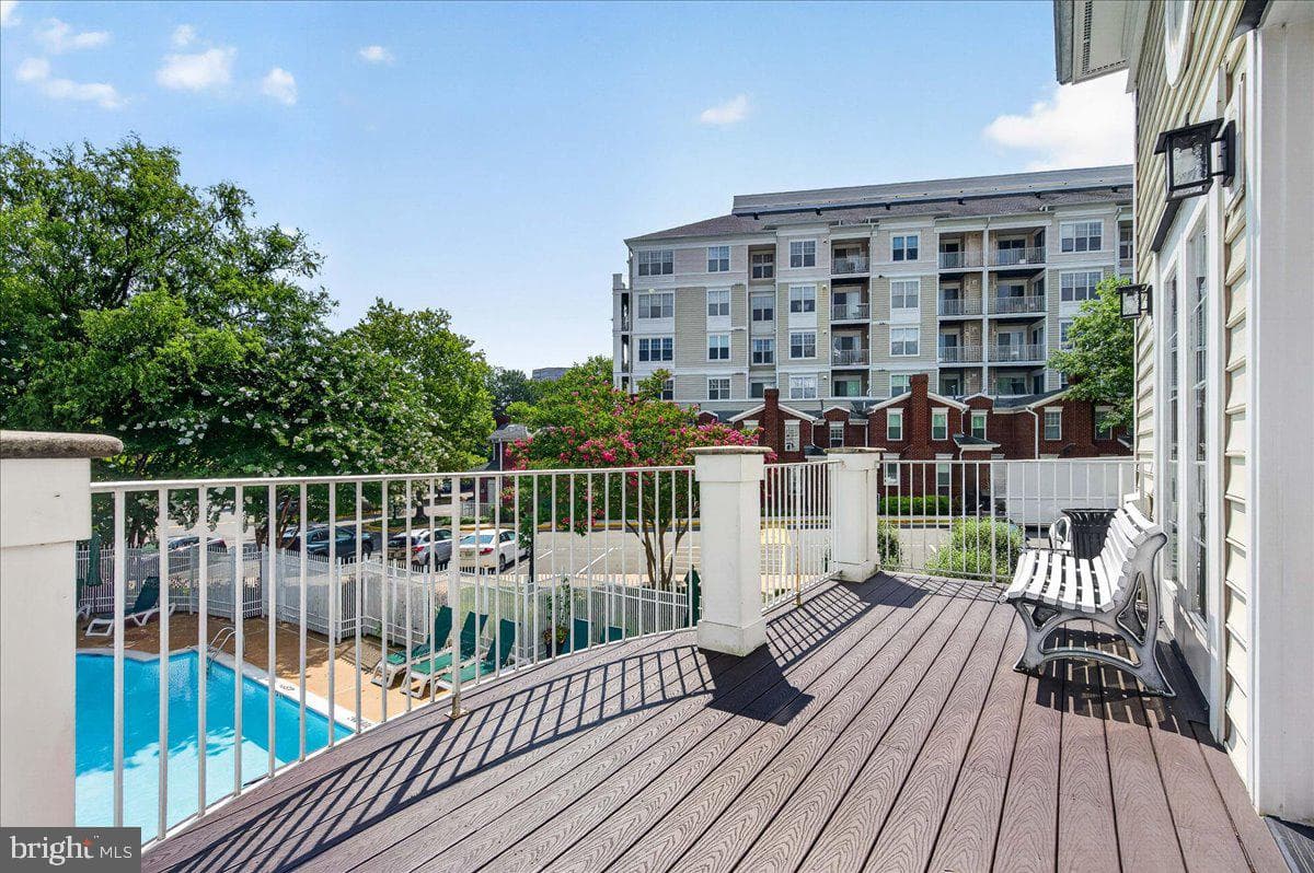 1625 International Drive #218 photo 40